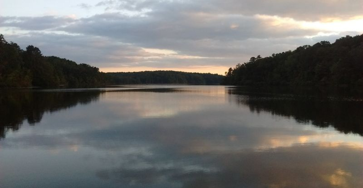This stunning Tennessee state park looks so beautiful it feels like a postcard come to life