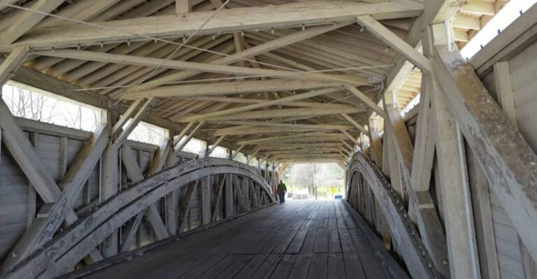 This stunning covered bridge in Pennsylvania looks straight out of a storybook