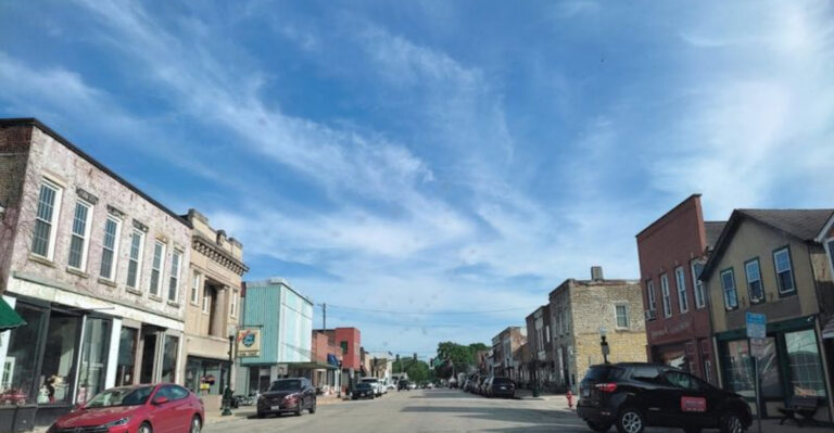This tiny Illinois town is charming enough to make every second of your weekend worthwhile