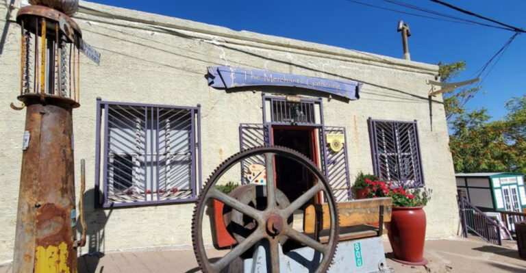 This unusual Arizona town is strange in the best possible way