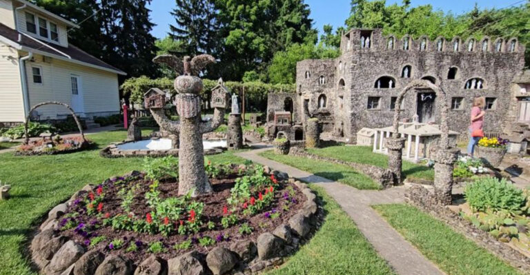 This wonderfully weird Ohio landmark is one of those places you truly have to see to believe