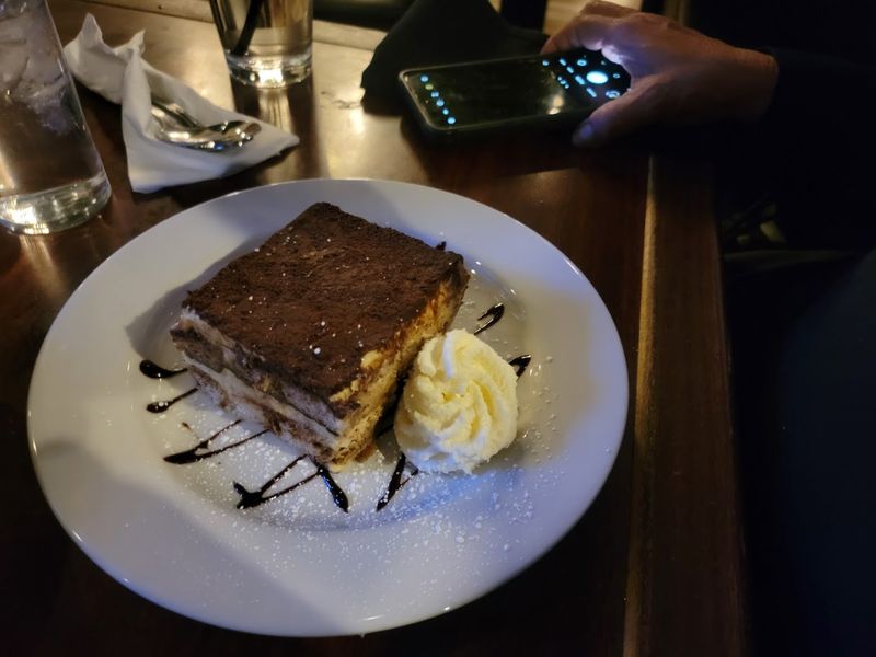 Tiramisu and Cannoli That Seal the Deal on Dessert