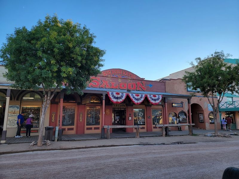 Tombstone's Saloons: Cold Drinks and Hot History