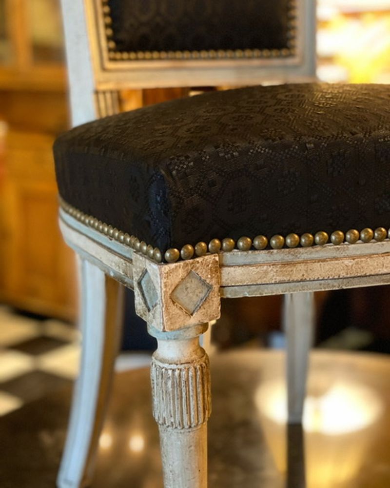 Top-Notch Reputation in the Antique Industry