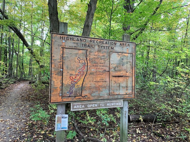 Trail Markers That Play Hide and Seek With Hikers