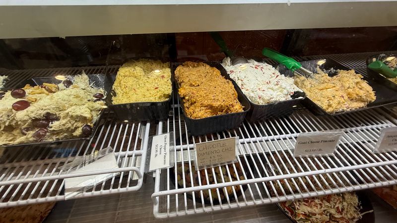 Tuna and Chicken Salad Sampler Worth Trying