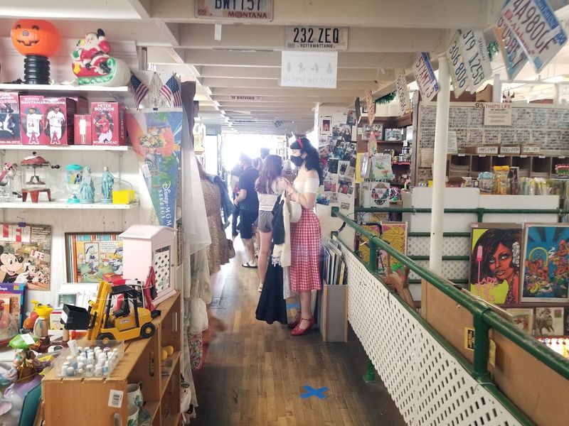 Two Floors of Pure Treasure-Hunting Magic