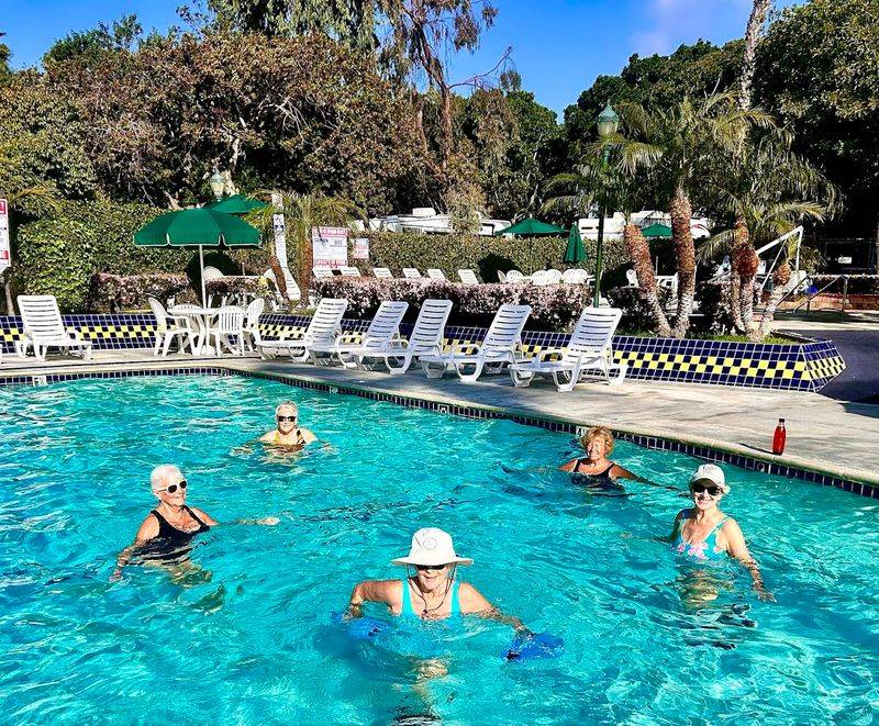 Two Sparkling Pools to Cool Off in the California Sun Two Sparkling Pools to Cool Off in the California Sun