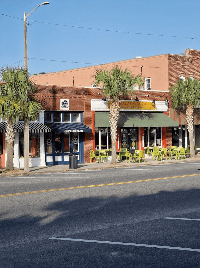 Unique Boutique Shopping and Local Galleries