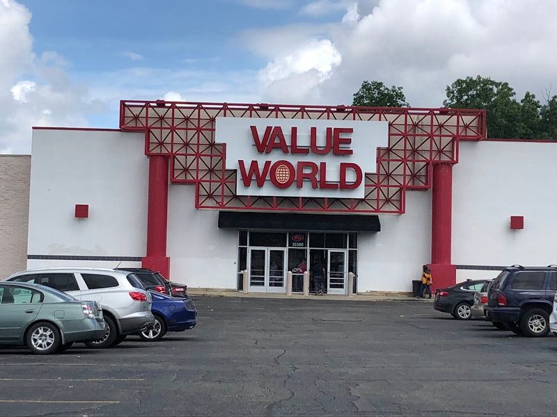 Value World Thrift - Westland, Michigan