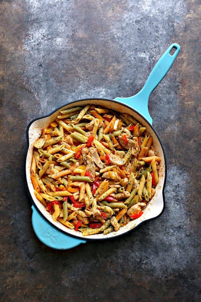 Vegetable pasta skillet