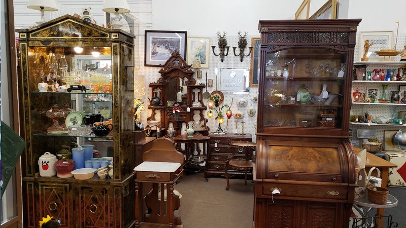 Victorian Jewelry and Antique Brooches Worth Every Penny
