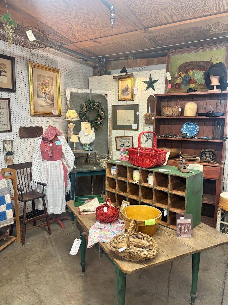 Vintage Clothing and Accessories