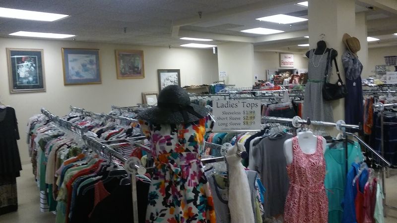 Vintage Clothing and Unique Accessories Worth Discovering