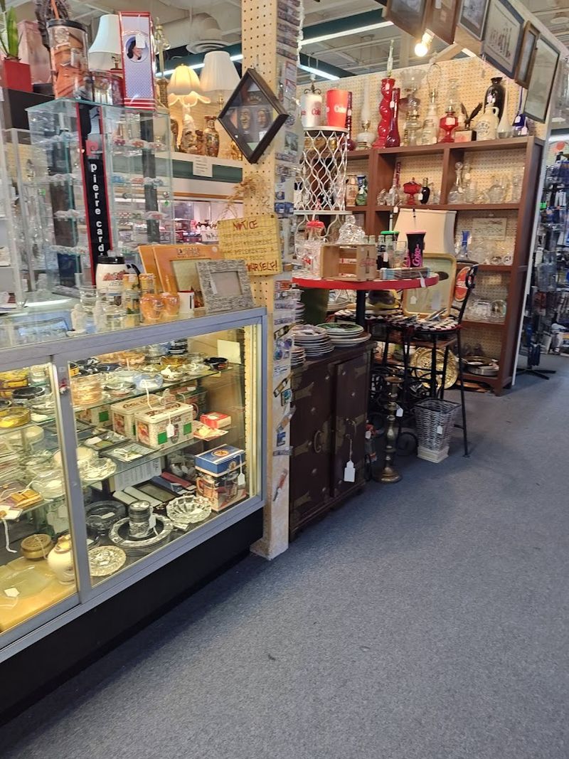 Vintage Collectibles That Are Hard to Find Anywhere Else