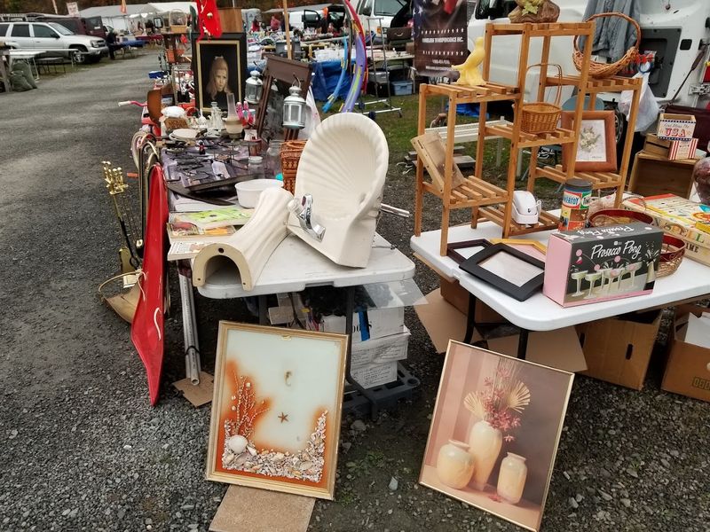 Vintage Finds and Antiques for the True Collector