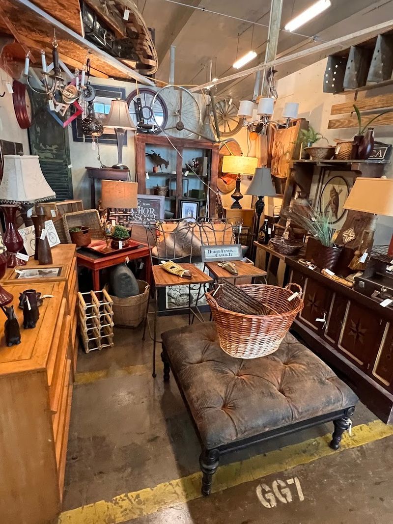 Vintage Furniture Deals That Are Hard to Beat Vintage Furniture Deals That Are Hard to Beat