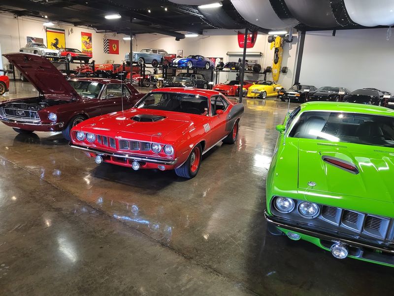 Vintage Muscle Cars Full of American History