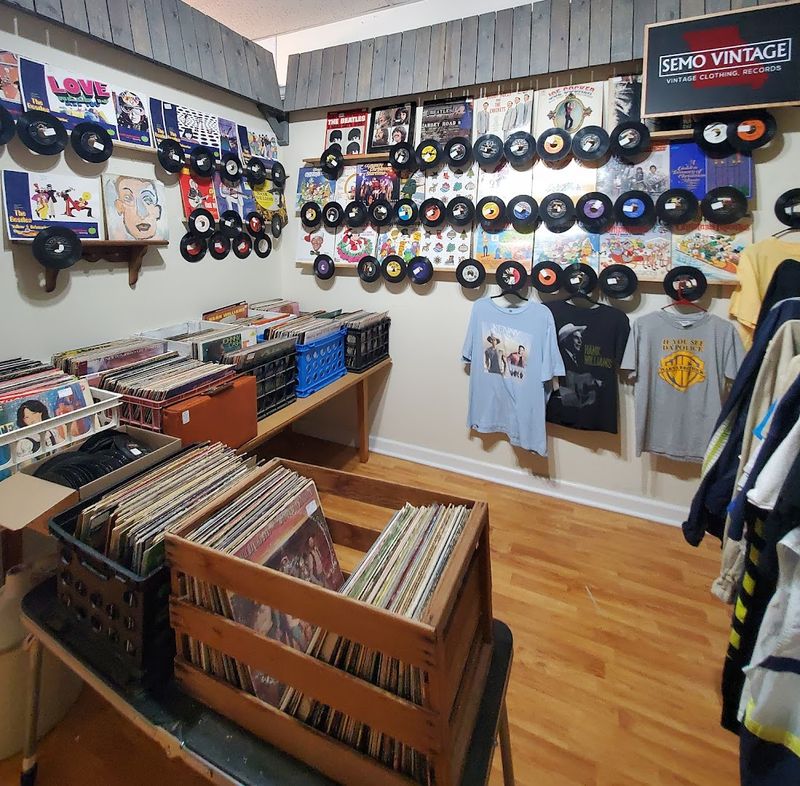Vintage Record Albums and Baseball Cards Worth Hunting For Vintage Record Albums and Baseball Cards Worth Hunting For