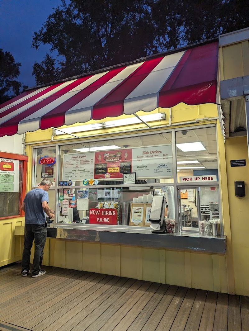 Walk-Up Window Ordering: Old School and Proud Walk-Up Window Ordering: Old School and Proud