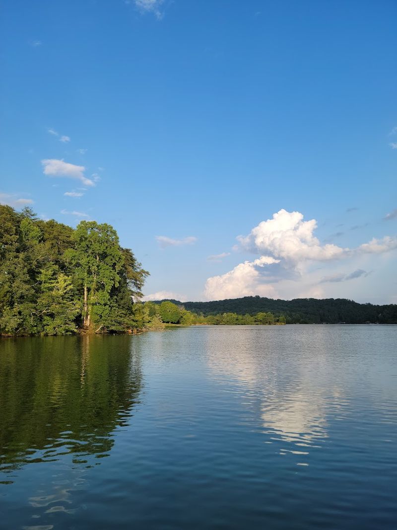 Watts Bar Lake: Your Waterfront Welcome Mat