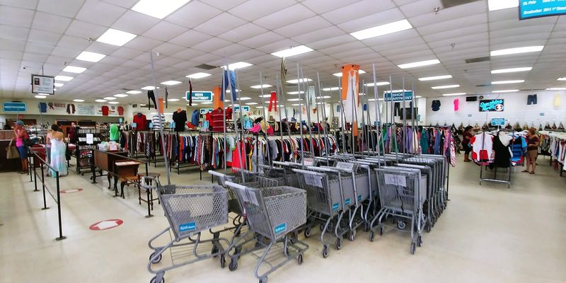 Weekly Color-Tag Discount System