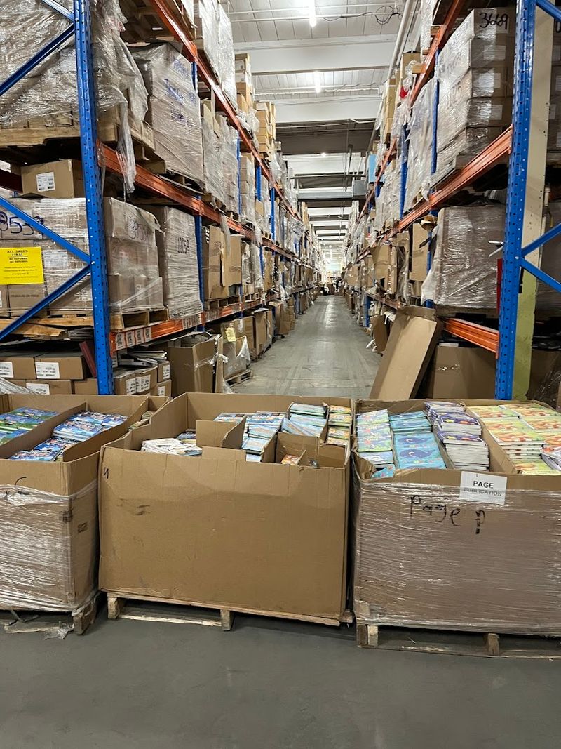 What to Expect With Parking and Getting to the Warehouse