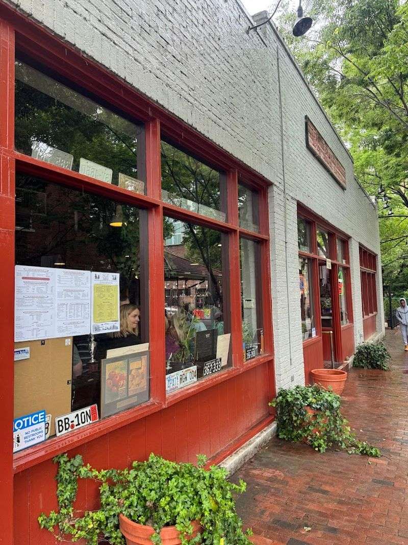 Why Big Ed's Keeps Drawing People Back
