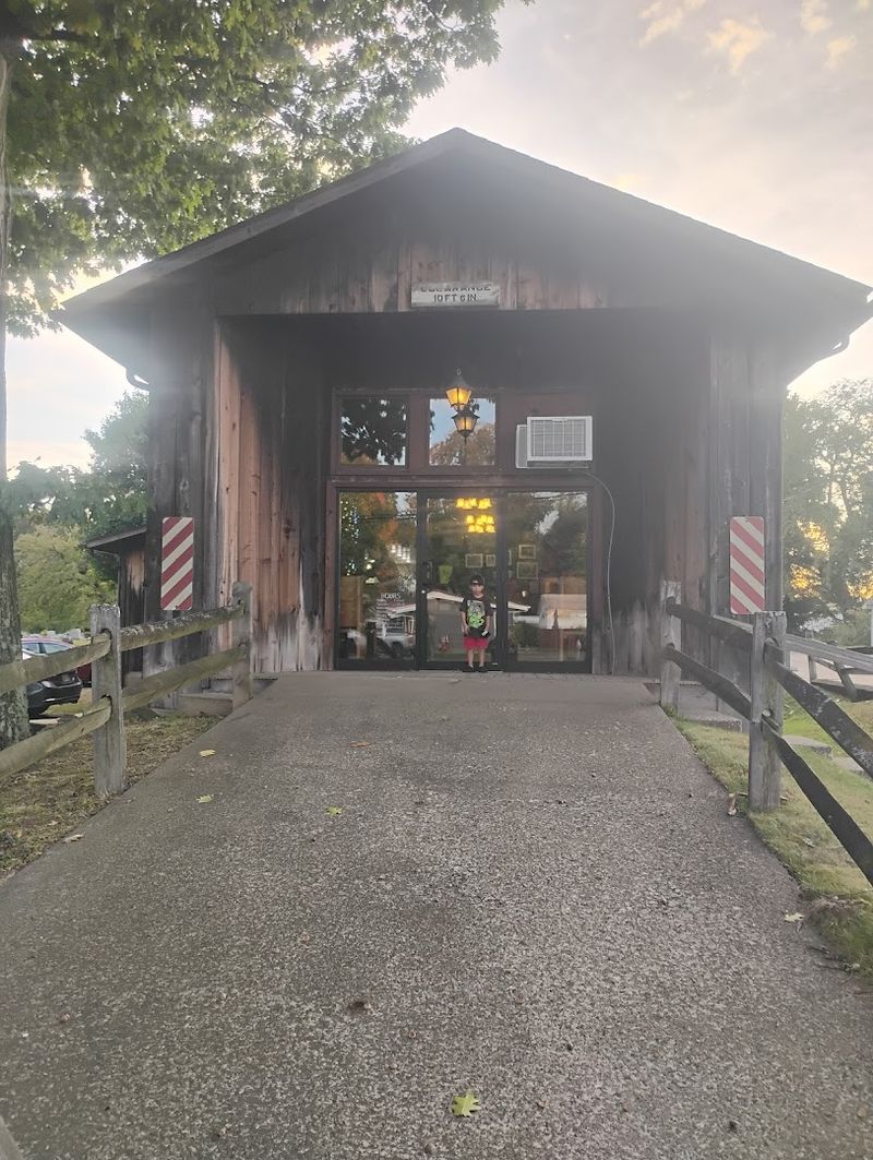 Why Covered Bridge Pizza Parlor Is a True Ohio Treasure Why Covered Bridge Pizza Parlor Is a True Ohio Treasure