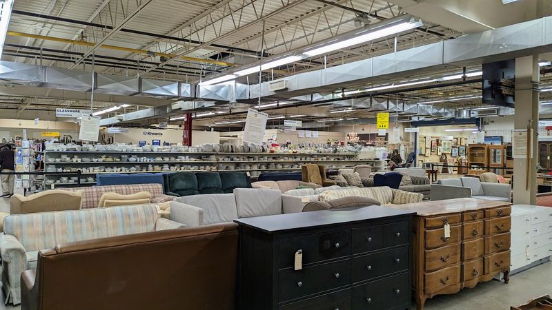 Why Kiwanis Thrift Sale Belongs on Every Thrifter's Must-Visit List