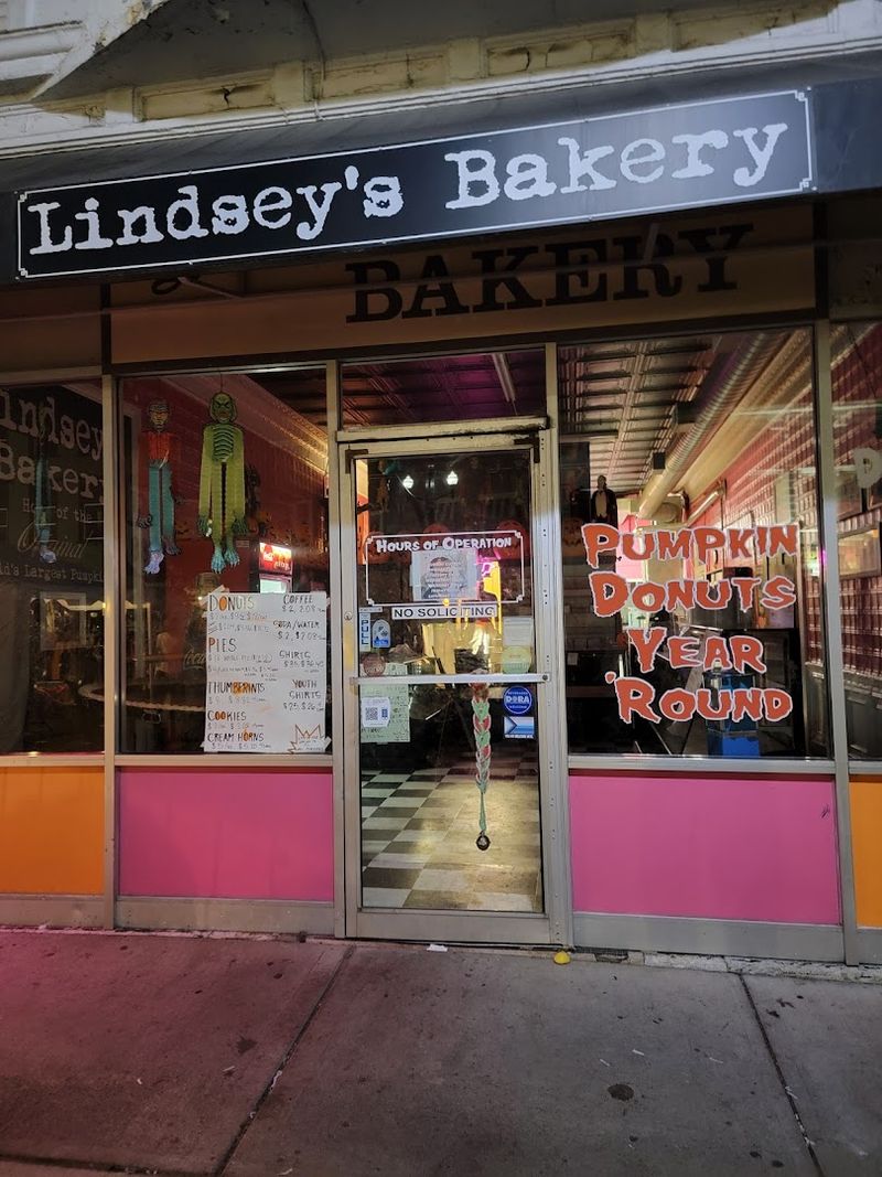 Why Lindsey's Bakery Is Worth a Special Trip Why Lindsey's Bakery Is Worth a Special Trip