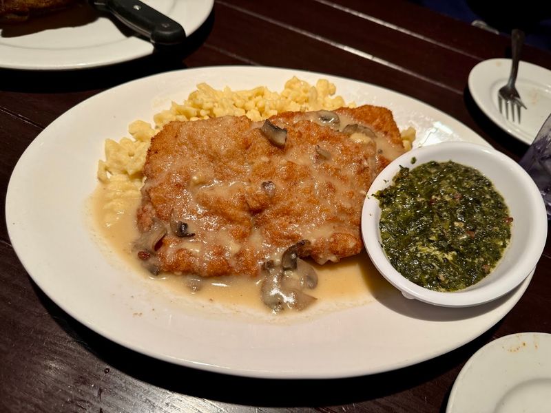 Why This Place Has 4.6 Stars After Nearly 3,000 Reviews