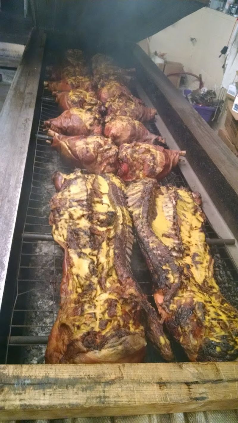Why This West Columbia Hidden Gem Deserves a Spot on Your BBQ Bucket List