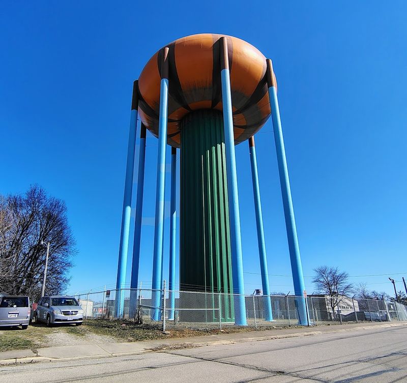 World's Largest Pumpkin Water Tower - Circleville, Ohio World's Largest Pumpkin Water Tower - Circleville, Ohio