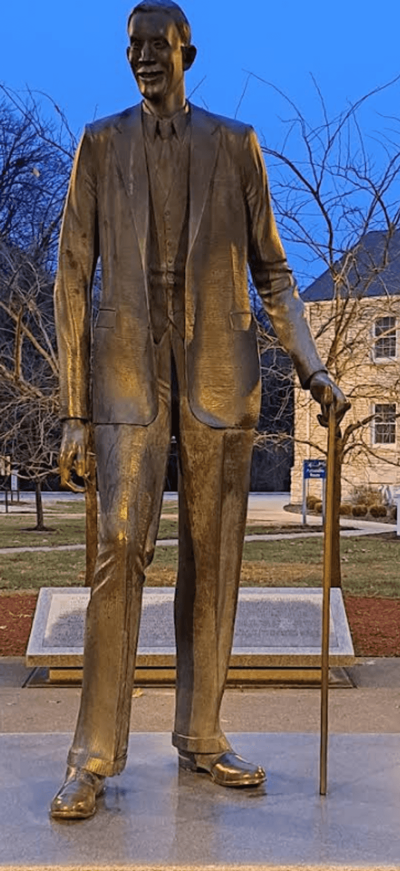 World's Tallest Man Robert Wadlow Statue World's Tallest Man Robert Wadlow Statue