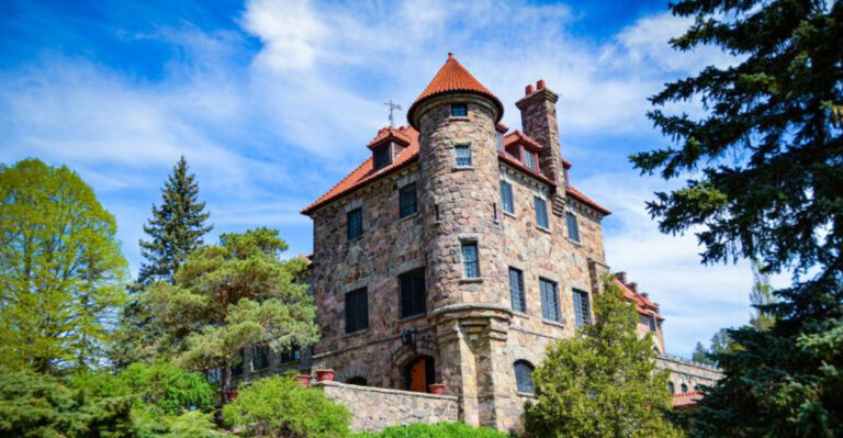 You can actually tour this magical castle on a private island in New York