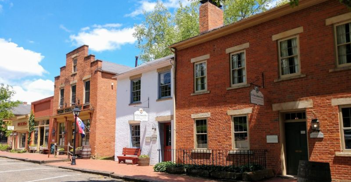 14 Small Ohio Towns Where Historic Charm Is Still Alive and Well