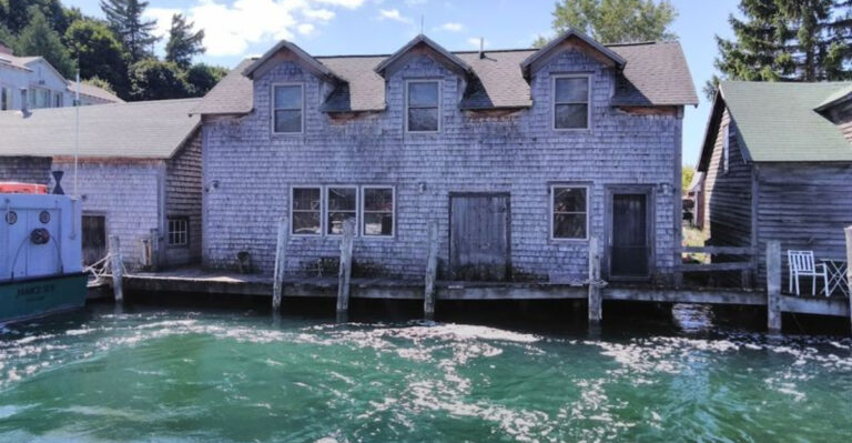 14 small Michigan towns that feel like summer vacation year-round