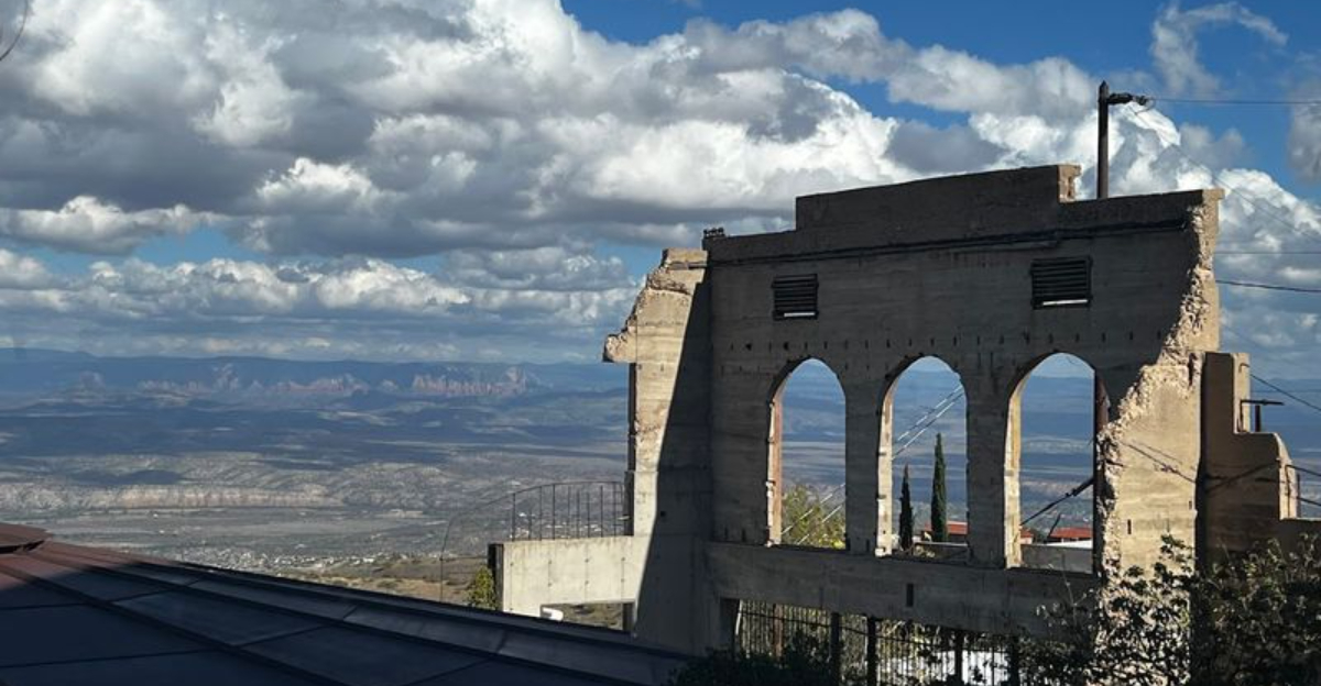 8 Historic Arizona Towns That Belong On Every Traveler’s Bucket List