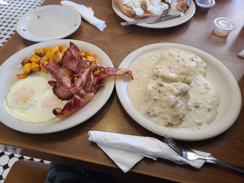 A Breakfast Menu That Fuels Your Grand Canyon Adventure