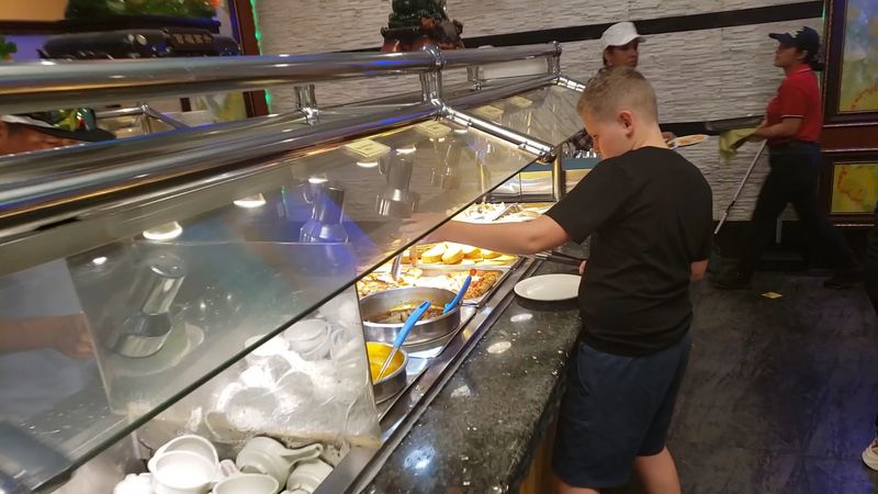 A Buffet That Truly Welcomes Every Kind of Family A Buffet That Truly Welcomes Every Kind of Family