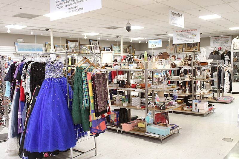 A Clean and Organized Shopping Environment