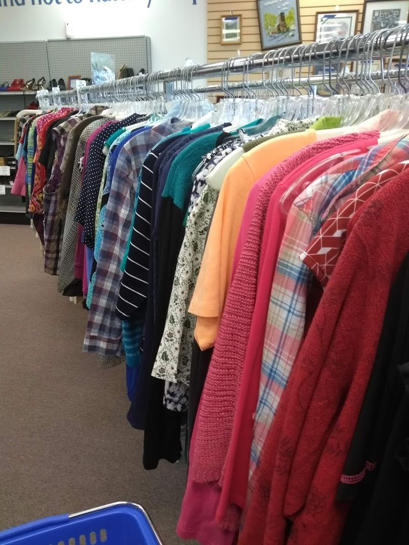 A Clean and Organized Store That Respects Your Time A Clean and Organized Store That Respects Your Time