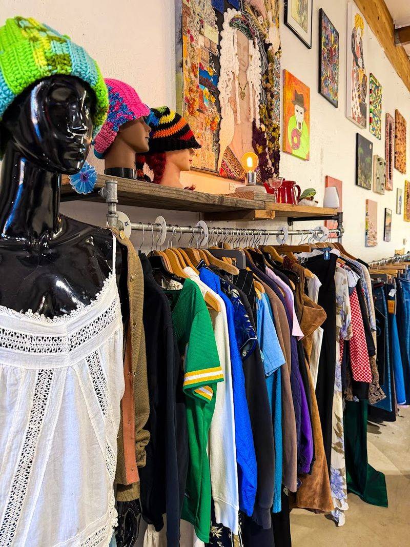 A Curated Vintage Clothing Collection That Sets It Apart