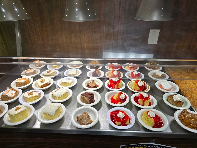 A Dessert Bar to Finish Strong A Dessert Bar to Finish Strong