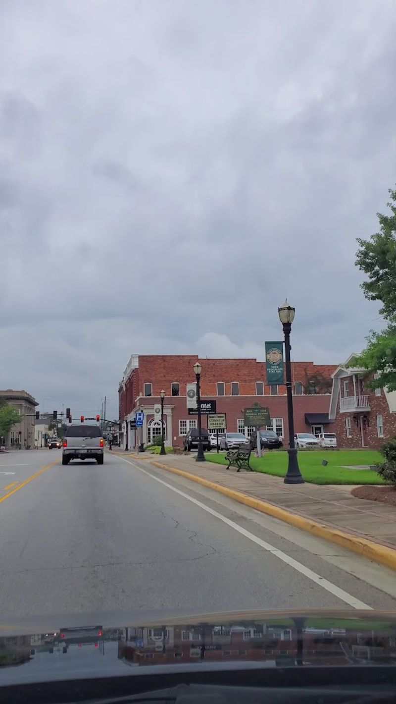 A Downtown That Feels Like Stepping Back in Time A Downtown That Feels Like Stepping Back in Time
