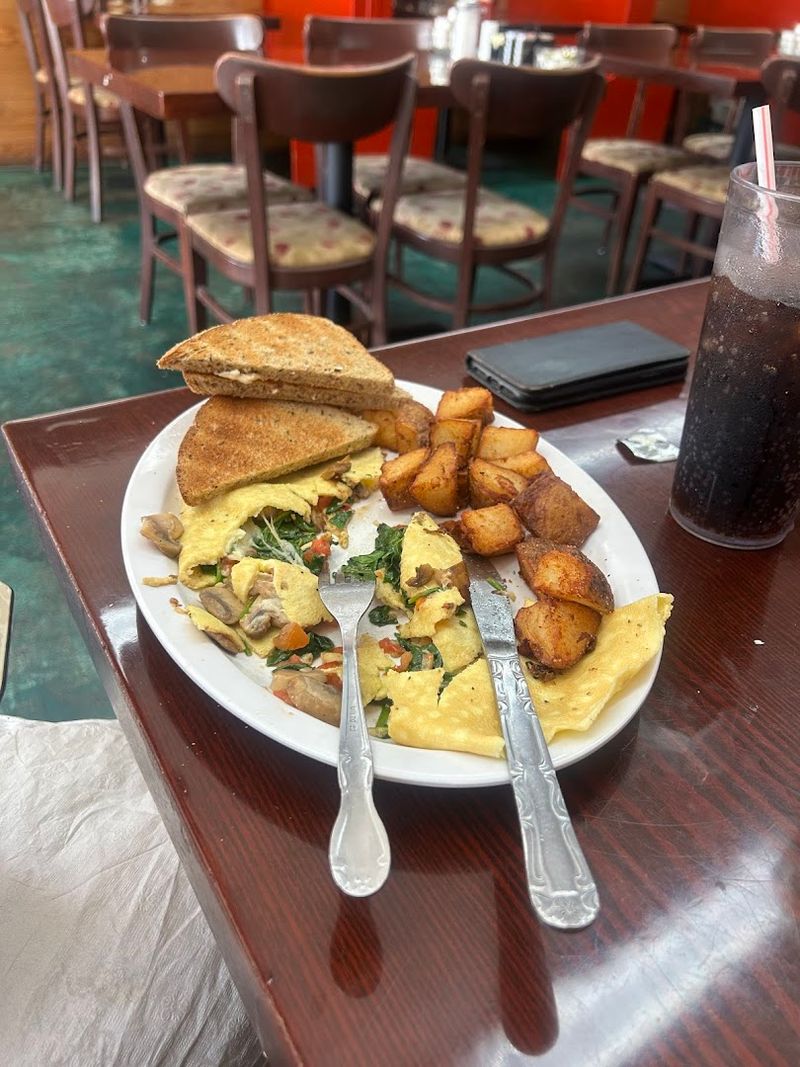 A Family-Friendly Spot With a Kids Menu to Match A Family-Friendly Spot With a Kids Menu to Match