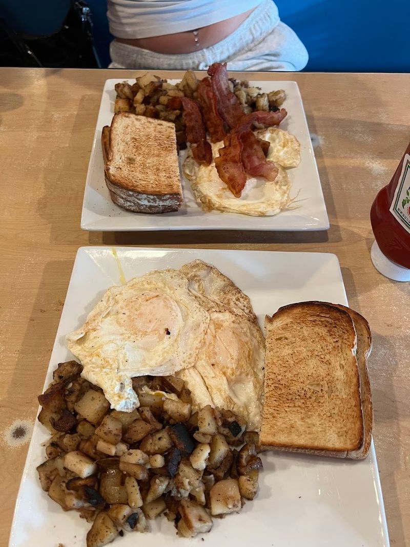 A Fishermen's Breakfast That Starts Before the World Wakes Up