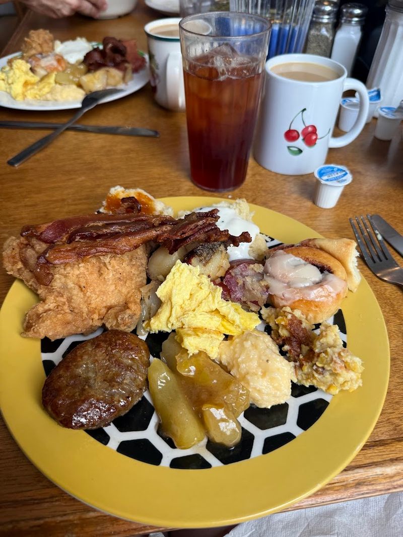 A Fried Pork Chop That Demands a Second Visit