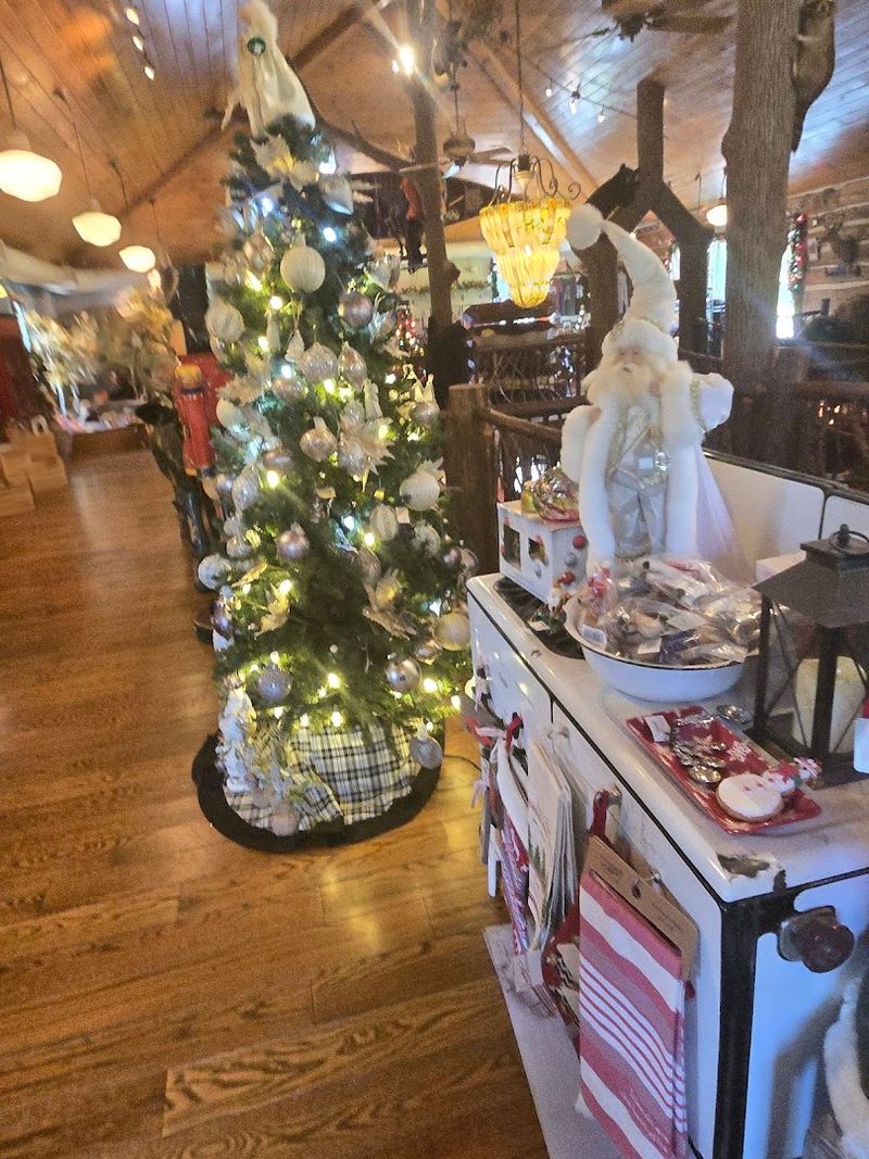 A General Store Worth Exploring Before You Eat A General Store Worth Exploring Before You Eat